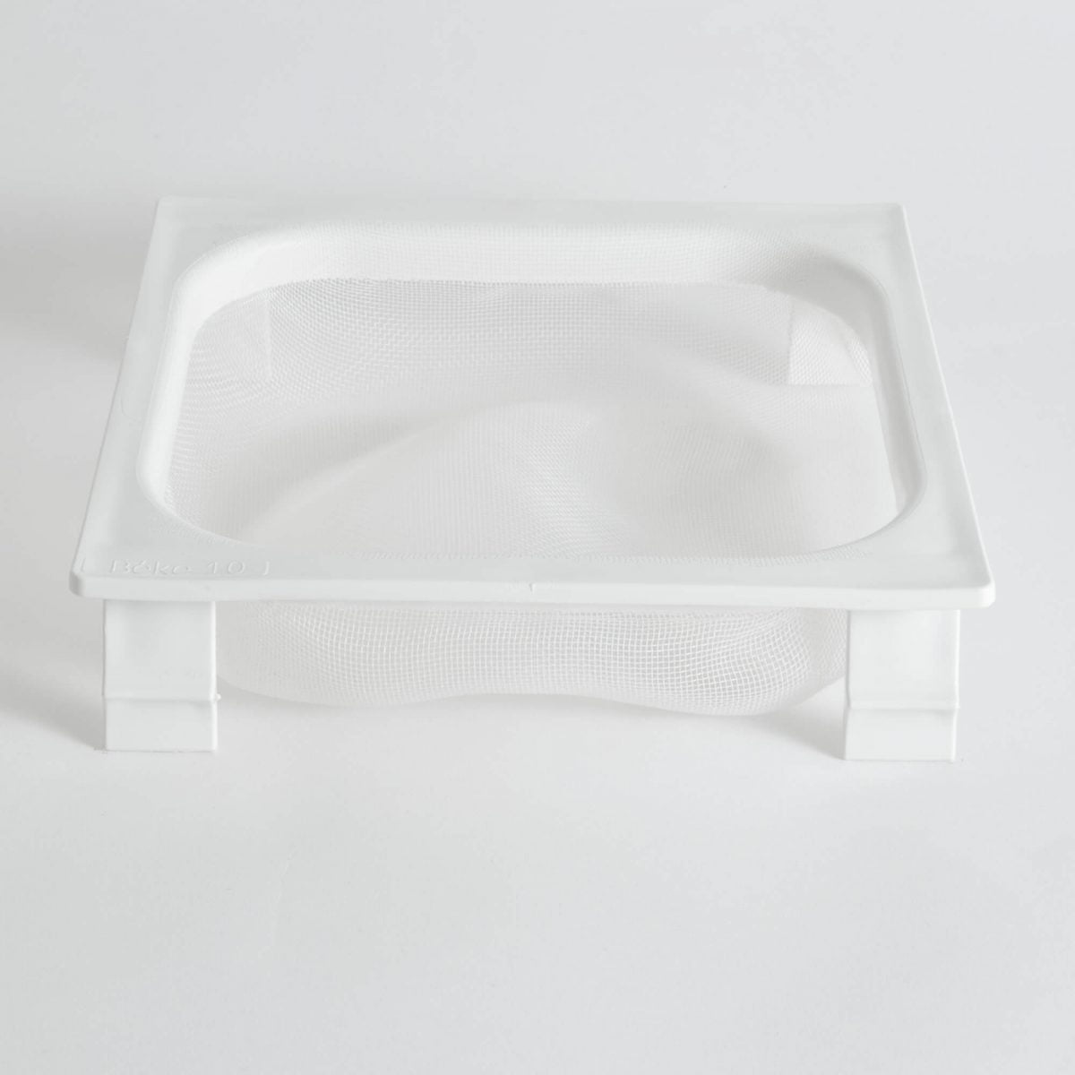 Benier Overhead Proofer Large Basket Pocket- 6/8/10 across (211*198*65 mm = 8-3/8*7-3/4*2-1/2")