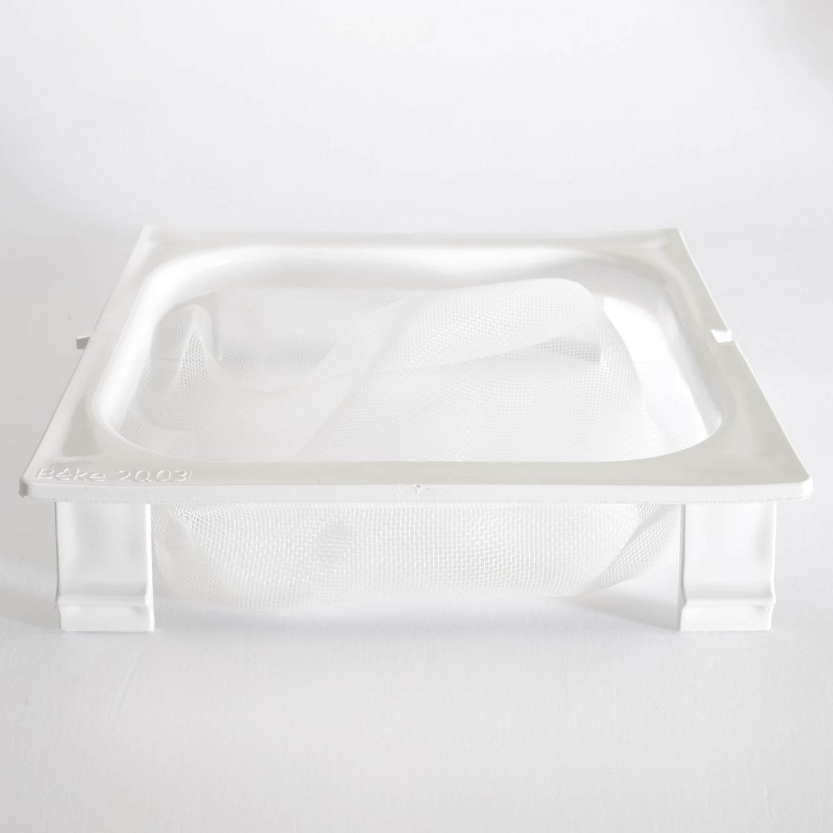 Benier Overhead Proofer Large Basket Pocket - 12 across Size 8-3/8*7-3/4*2-1/2" (1.18" frame height) - Image 2